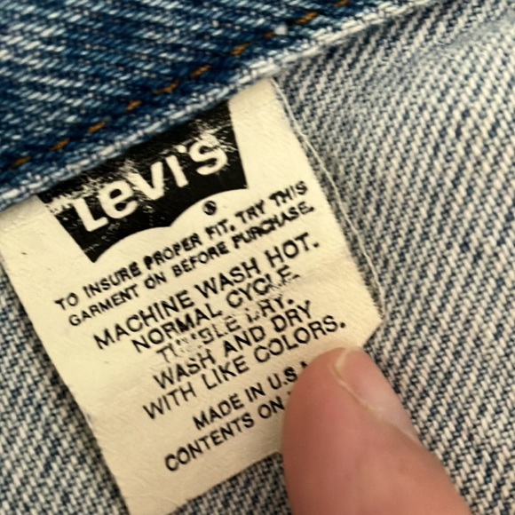 Vintage Levi’s Crop Jean Jacket - Picture 7 of 14